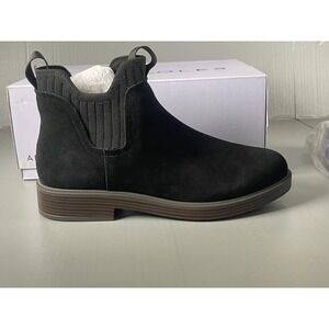 Aerosoles Boots Womens Size 9 Black Pressly Suede Chelsea Ankle Low Heel Booties